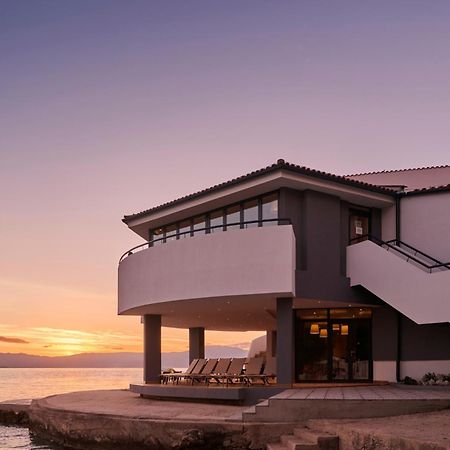 Aminess Style Glamping Villas & Holiday Homes Atea Njivice Esterno foto The Museum of the Mediterranean